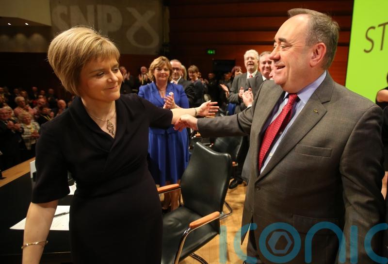 Government issued contempt of court warning over Sturgeon investigation ruling