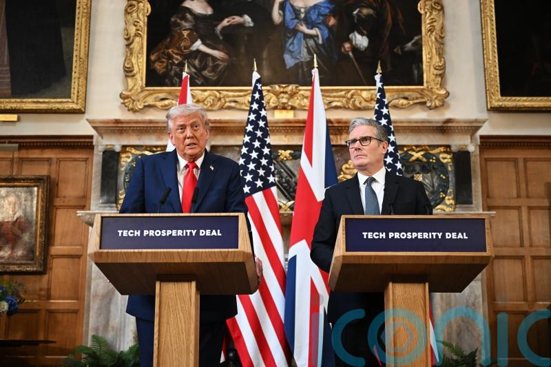 Starmer and European leaders angry at Trump plan to apply tariffs over Greenland