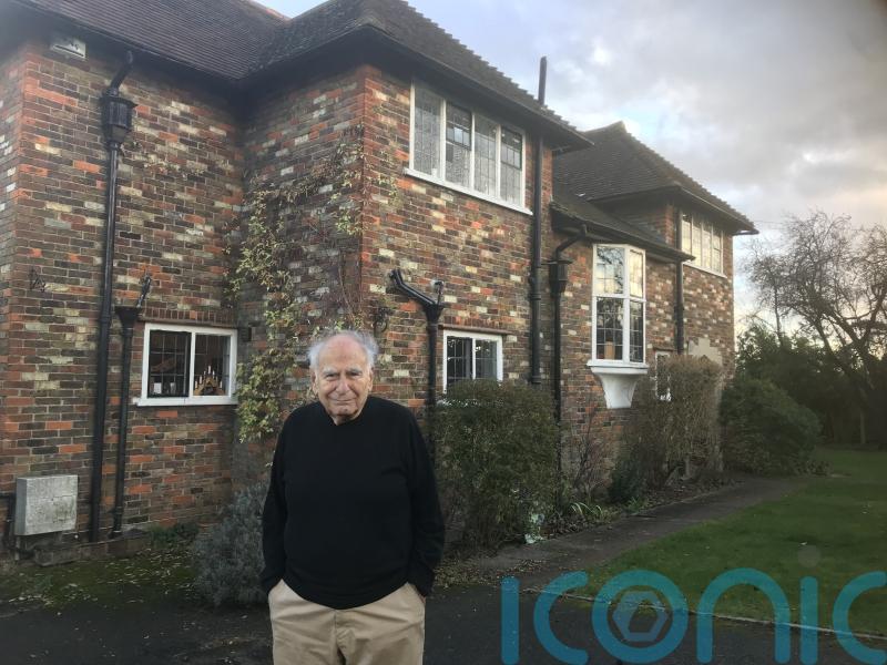 Scientist whose work laid foundations for Covid vaccines dies aged 91