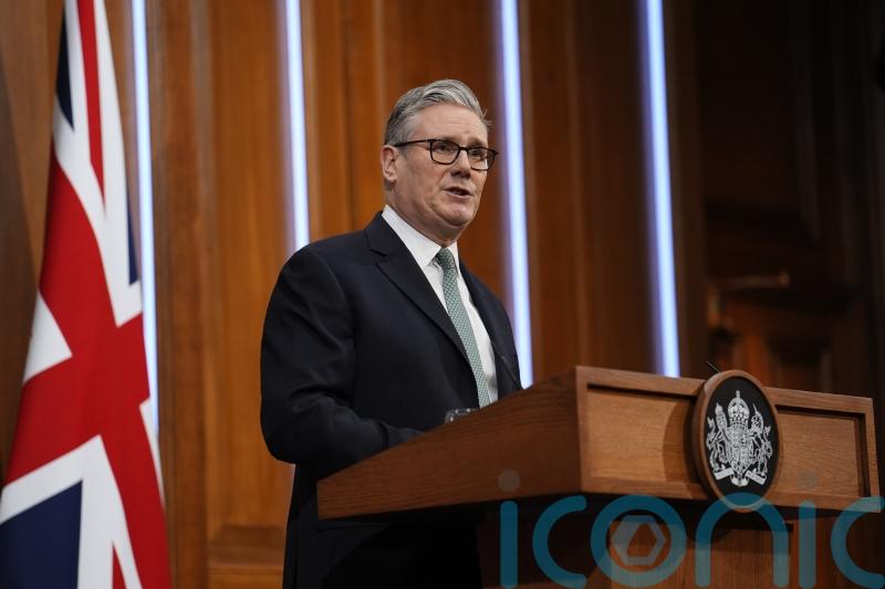 Starmer urges calm and unity in the face of Trump&rsquo;s Greenland threats