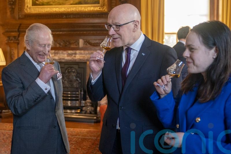 King shares dram with Swinney at reception celebrating Scottish business owners