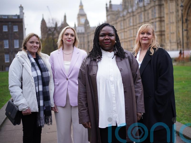 Nurse fears losing job after speaking out in patient pronoun row