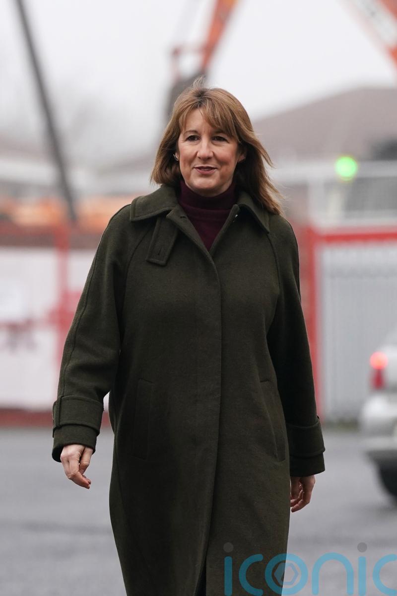 Re-joining EU customs union means losing benefit of trade deals, Reeves says