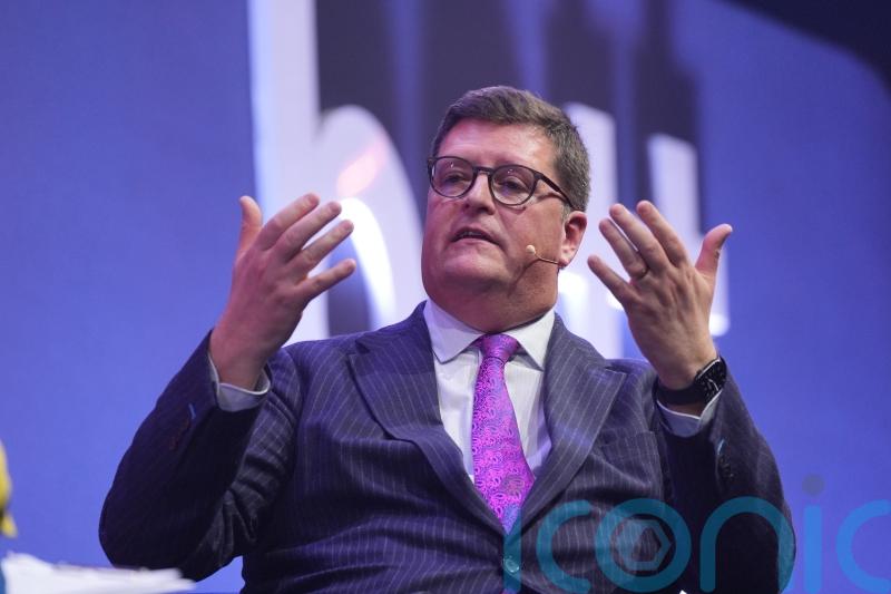 &lsquo;I would have done social media ban consultation sooner&rsquo; &ndash; Ofsted boss