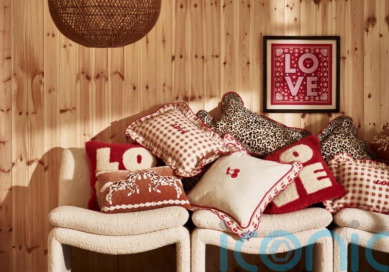 9 whimsical ways to add an air romance into your home