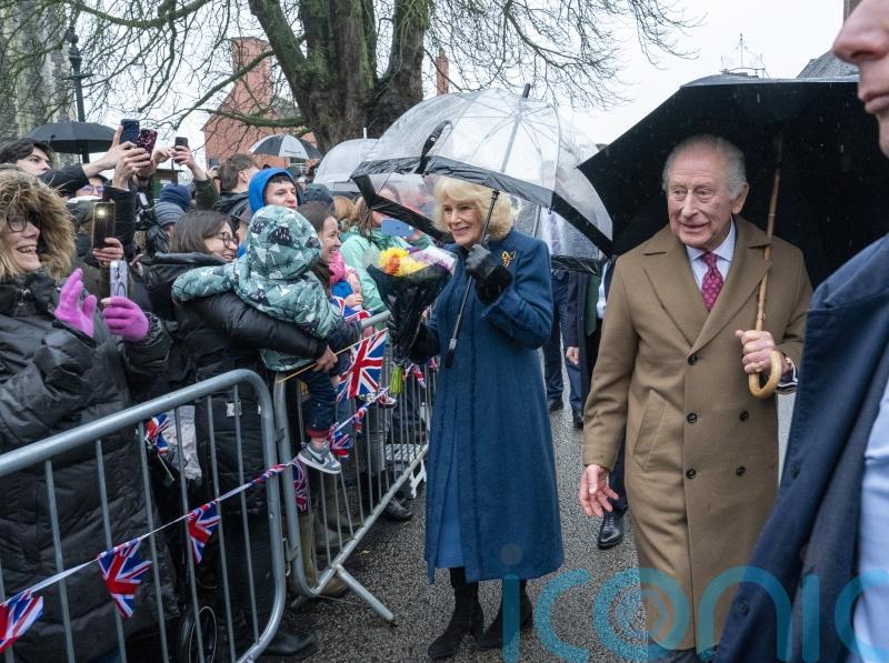 Heckler shouts out about Epstein and Andrew during King and Queen walkabout