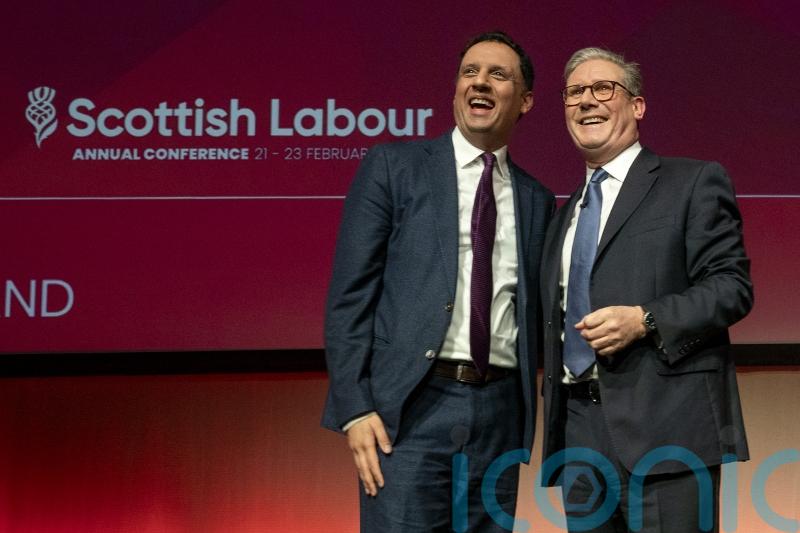 Scottish Labour&rsquo;s Anas Sarwar to call on Keir Starmer to resign