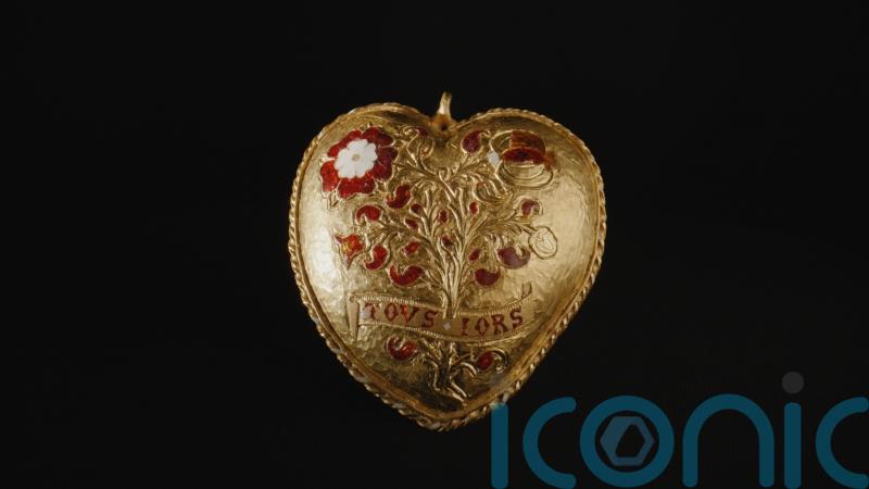 British Museum raises &pound;3.5m in four months to save pendant linked to Henry VIII