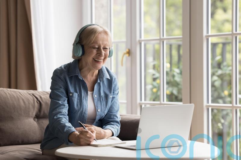 6 ways learning a new language can boost your brain power later in life