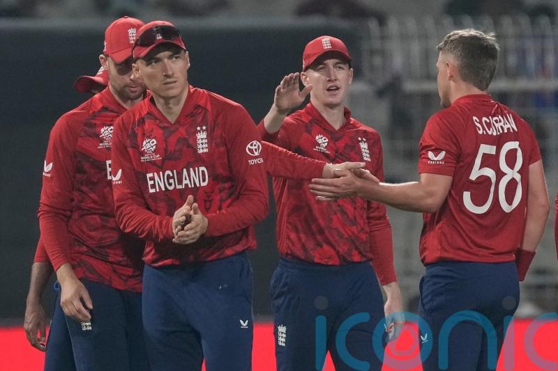 England survive another scare to beat Italy and reach T20 World Cup Super 8s