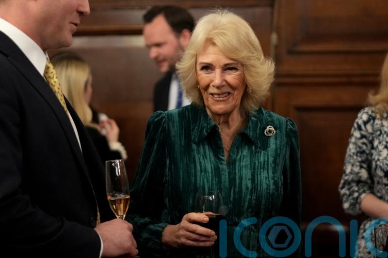 Love of wine is &lsquo;in my blood&rsquo; Queen says at the trade&rsquo;s spiritual home
