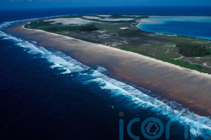 Trump tells Starmer not to give away Chagos Islands day after US backed deal