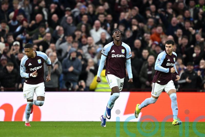 Tammy Abraham strikes late to snatch point for Aston Villa against Leeds