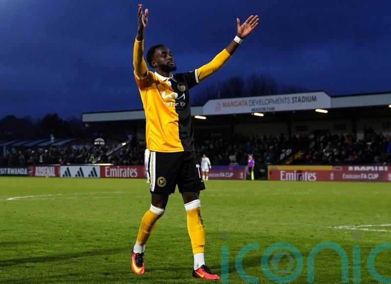 Fabio Tavares&rsquo; stoppage-time header earns draw for Burton at Luton