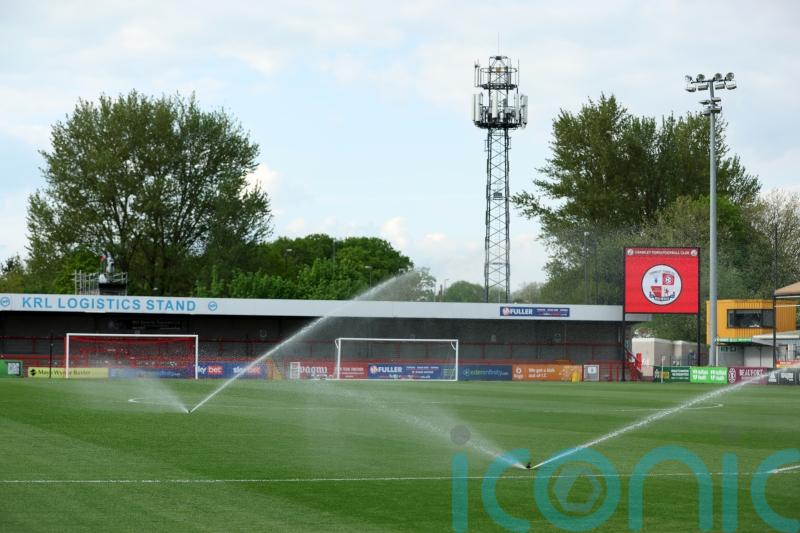 Jay Williams strikes late to snatch draw for Crawley against Chesterfield