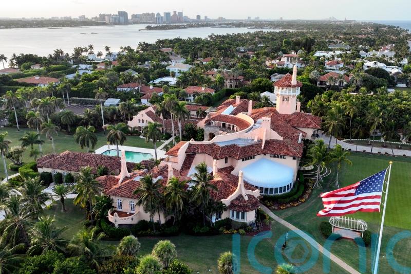 Armed man shot dead after entering perimeter of Mar-a-Lago &ndash; US Secret Service