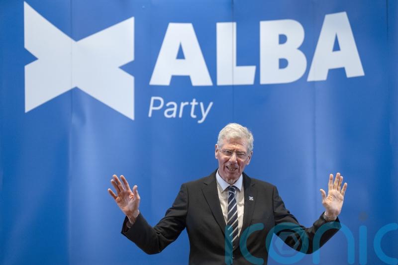 Alba members call on leader to resign if he will not take party into election