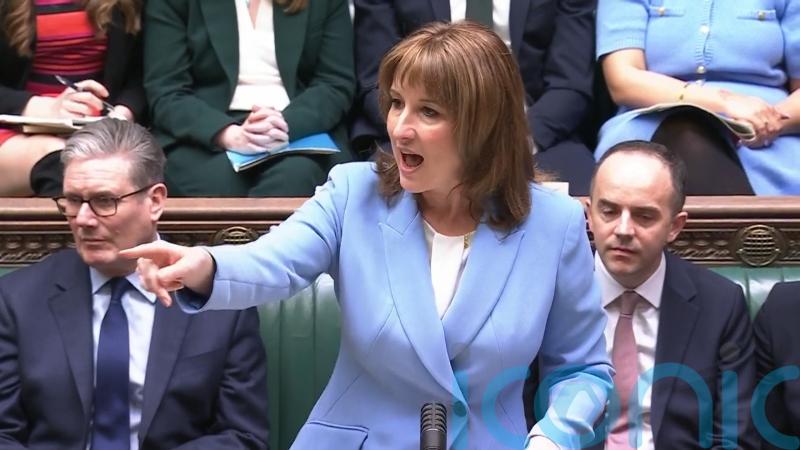 Stocks retreat as oil surge raises inflation fear