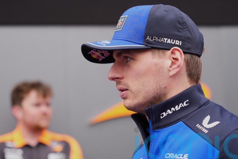 Max Verstappen crashes out on his first qualifying lap in Melbourne