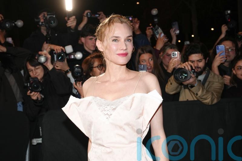 Stars turn out for Victoria Beckham&rsquo;s power suiting show at Paris Fashion Week