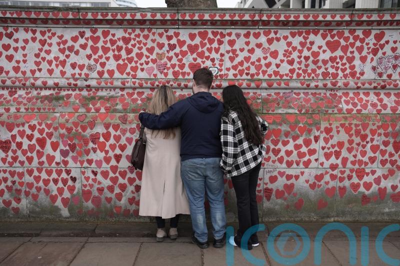 Covid bereaved families &lsquo;let down and abandoned&rsquo; on day of reflection