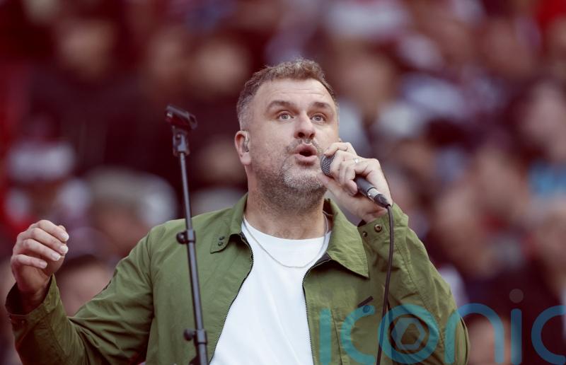 Reverend and the Makers frontman rules out Wrexham model for Sheffield FC