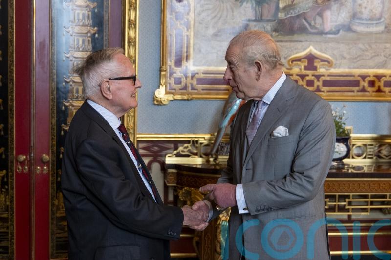 King welcomes 105-year-old last surviving Mosquito bomber pilot to Palace