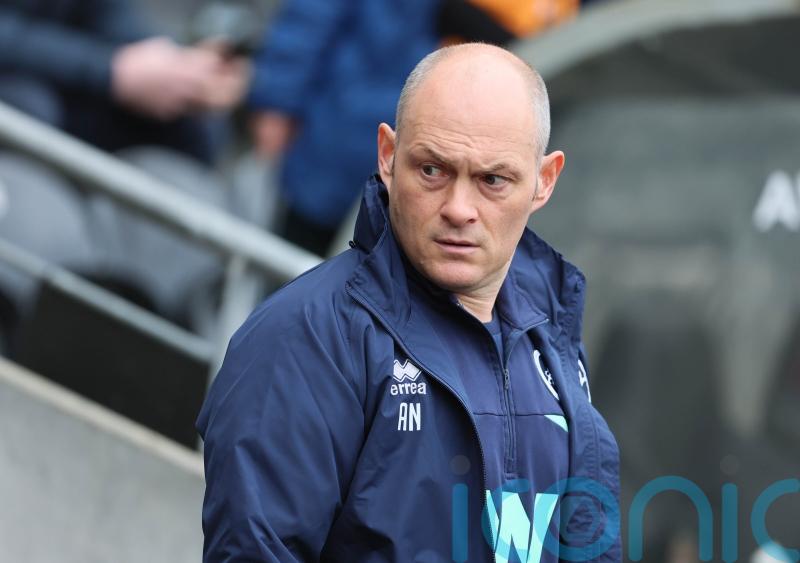 Alex Neill unhappy with red card as 10-man Millwall miss chance to move second