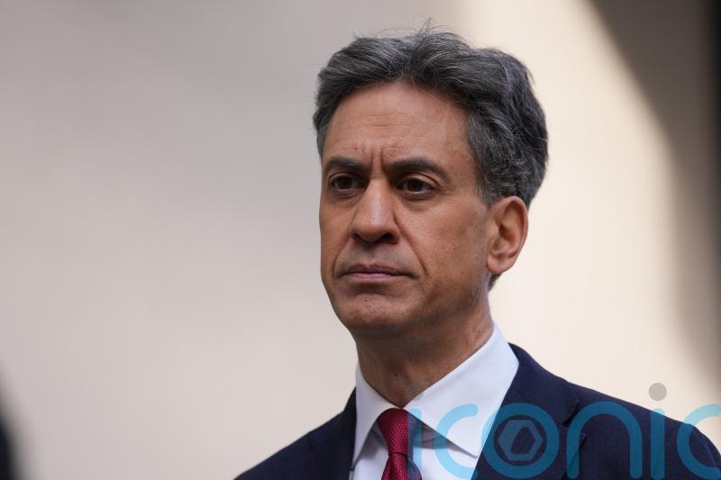 Ed Miliband calls for fairness in business energy contracts amid Iran crisis