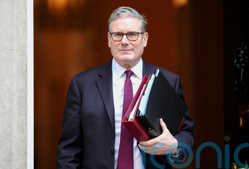 Swinney calls on PM to host four nations energy summit amid Middle East conflict