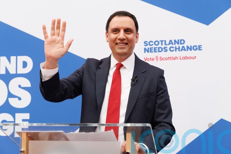Anas Sarwar: Back Labour for change and end 20 years of &lsquo;tired SNP&rsquo; rule