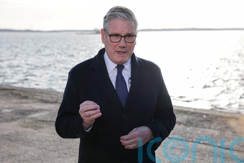 Keir Starmer warns against forgetting threat of Russia amid Iran conflict