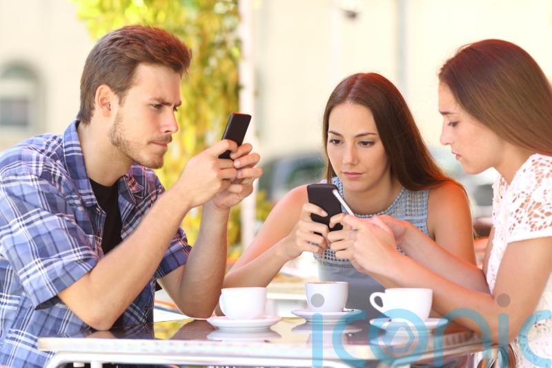 5 reasons why social media and doomscrolling are so addictive &ndash; and how to combat this