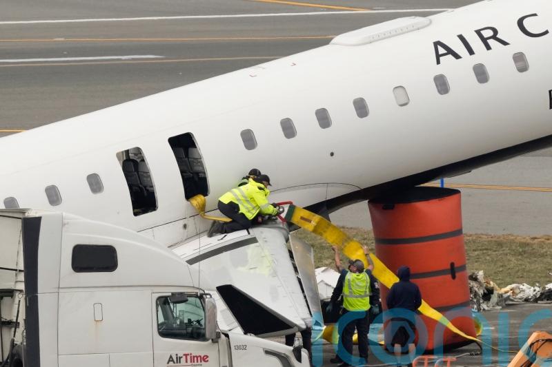 Air Canada chief apologises for inability to speak French after crash message