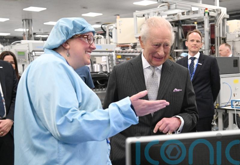 King suffers &lsquo;disaster&rsquo; while unveiling plaque during visit to solar panel firm