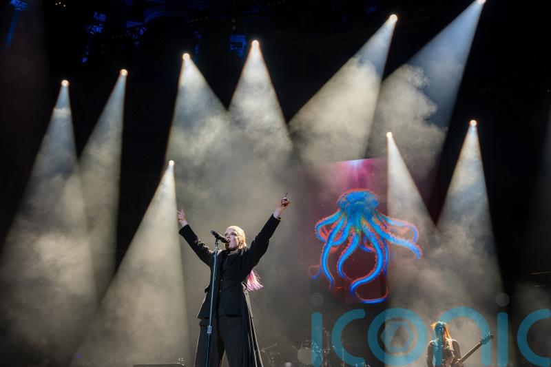 Garbage cover The Cure at London gig for the Teenage Cancer Trust