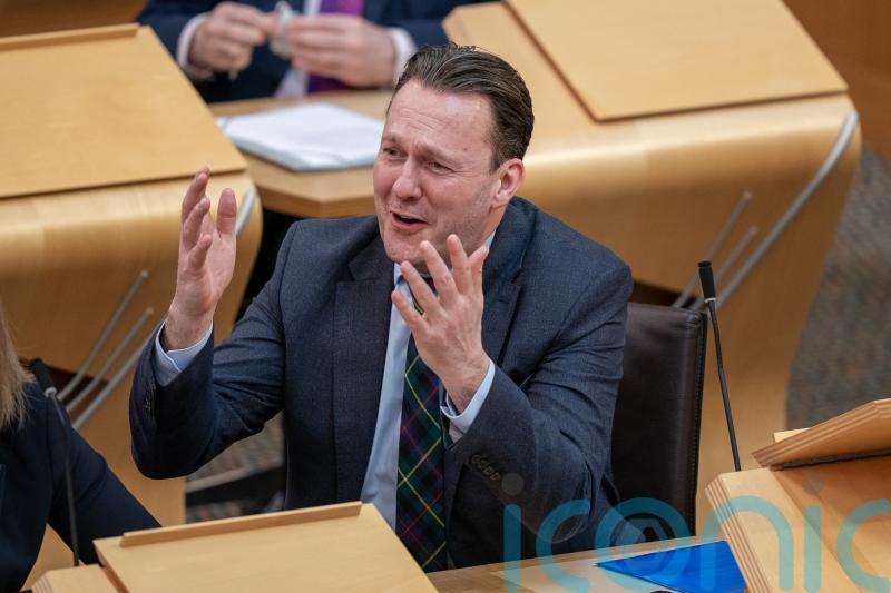 SNP push for independence would only bring joy to despots like Putin &ndash; Findlay