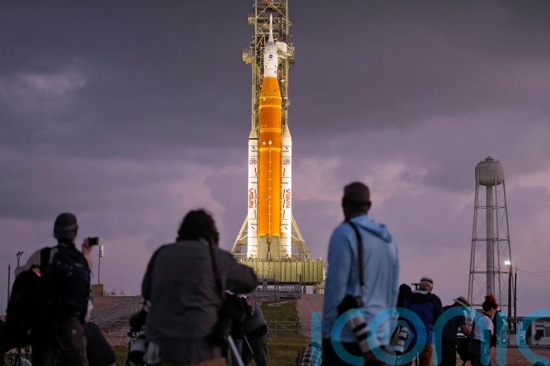 King sends good wishes and an eco-message to lunar mission astronauts