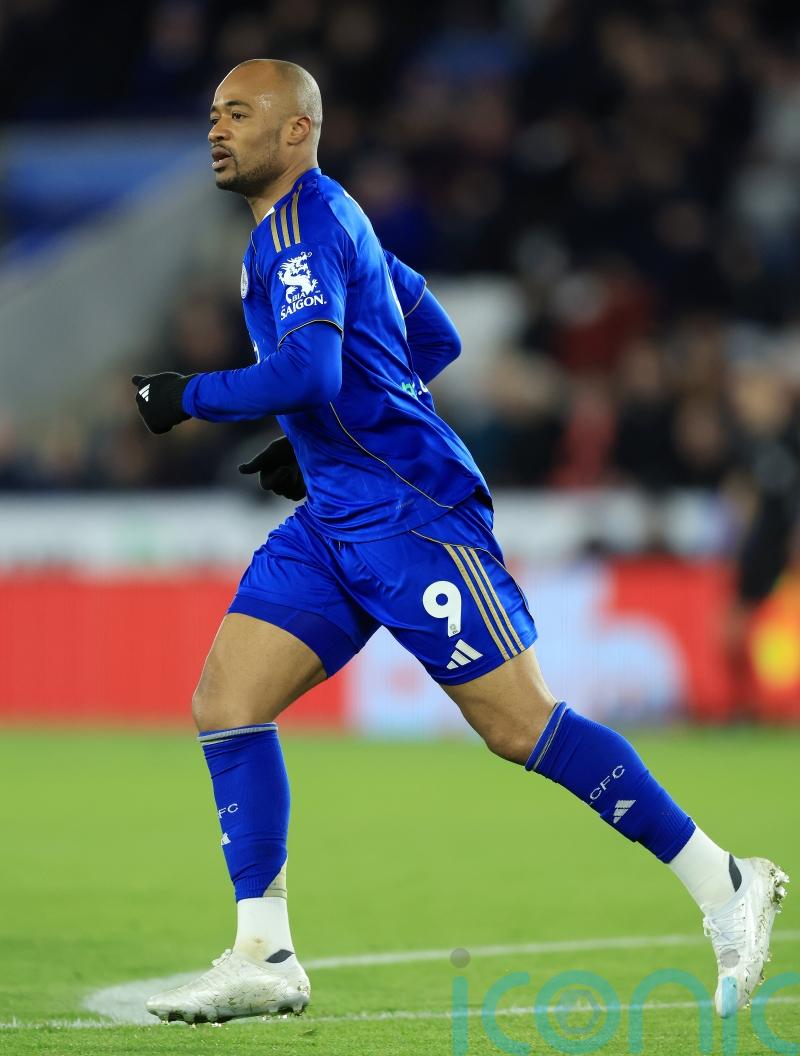 Jordan Ayew&rsquo;s late strike denies Sheff Wed but Leicester stay in relegation zone