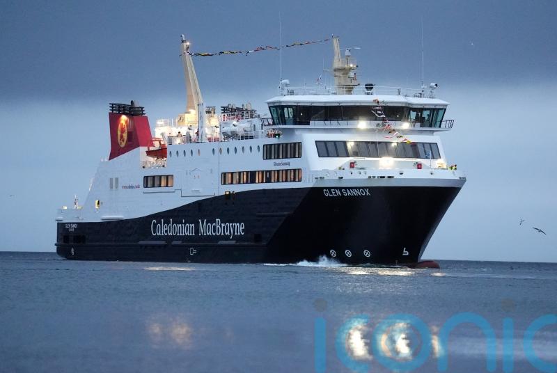 Swinney apologises to islanders again over ferry disruption