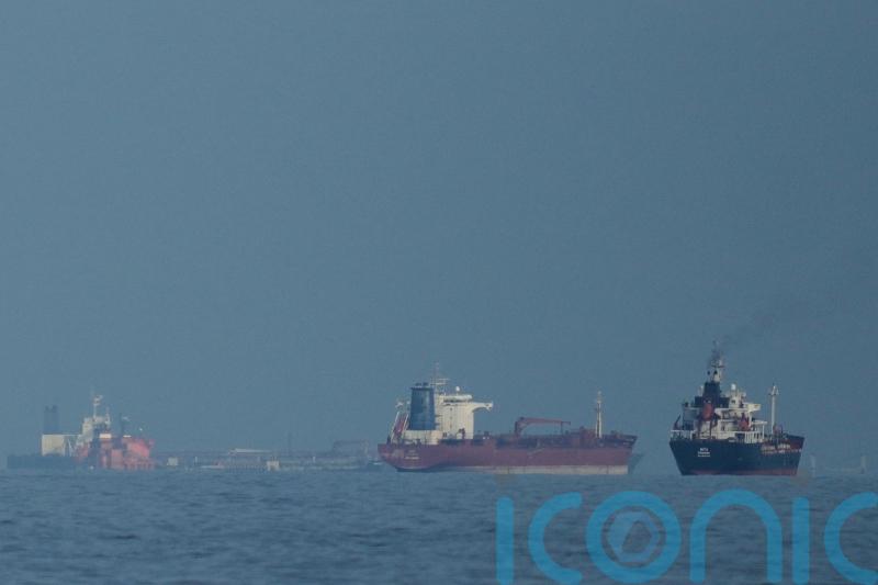 Bid for new round of US-Iran talks as ships reported transiting Strait of Hormuz