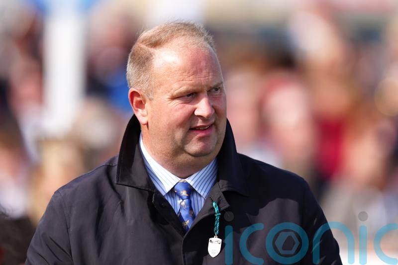 Menuisier looking for Inis Mor clues in Nell Gwyn