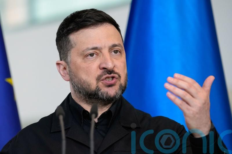 Zelensky pursues further arms deals with Ukraine&rsquo;s allies