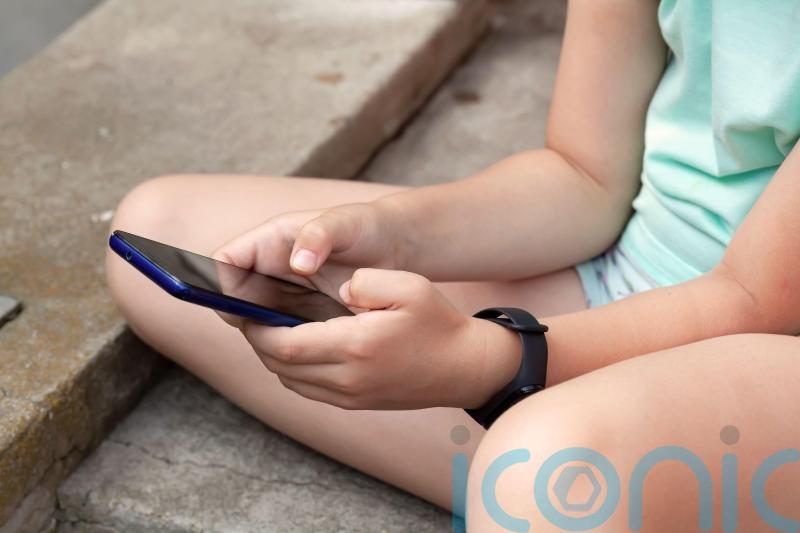 MPs reject Lords-backed social media ban for a second time