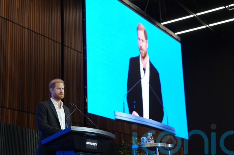 &lsquo;I&rsquo;ve felt lost, betrayed, or completely powerless&rsquo;, says Harry in summit speech