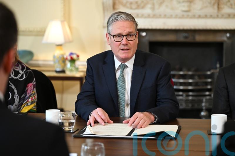 Risks to children on social media &lsquo;can&rsquo;t go on like this&rsquo;, PM tells tech bosses