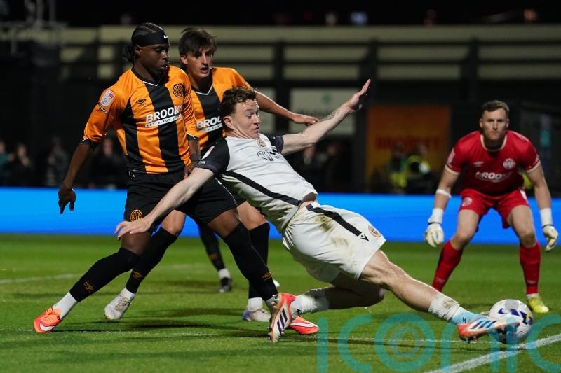 Bromley&rsquo;s wait to secure promotion goes on after stalemate with Cambridge