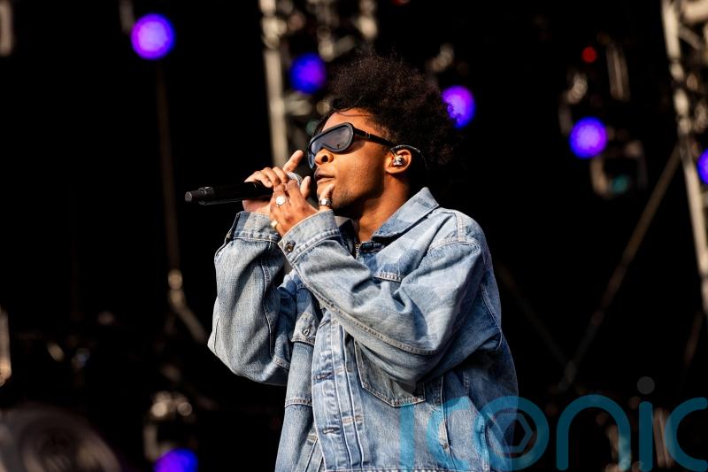 Lawyers for singer D4vd say he did not kill 14-year-old girl