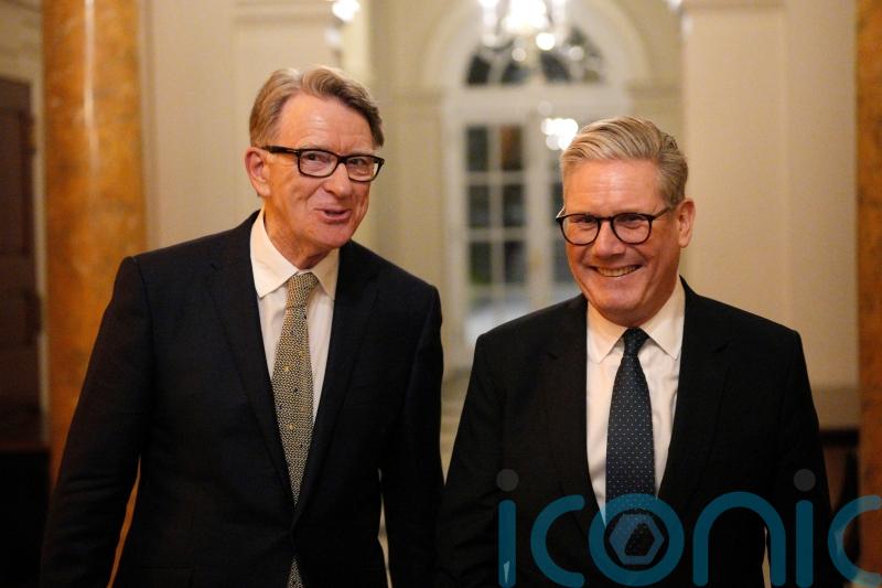 Starmer did not lie and has not considered quitting over Mandelson row &ndash; Jones