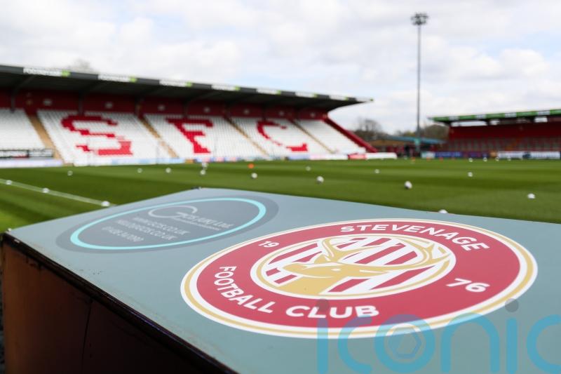 Lincoln made to wait for title after snatching late draw at Stevenage